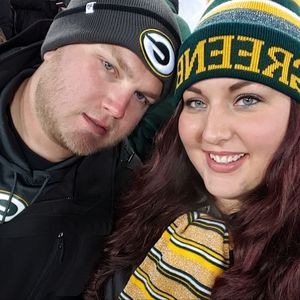 Meet your Posher, Macy